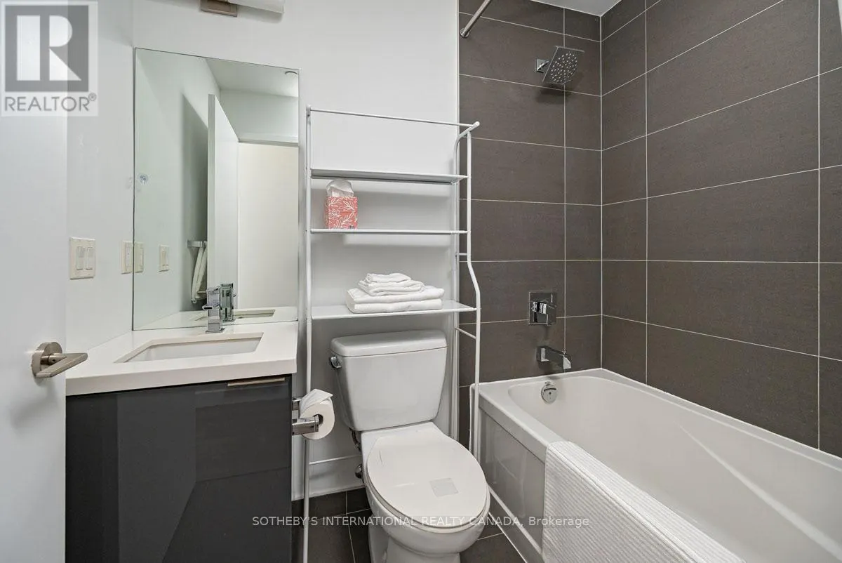 4211 - 8 EGLINTON AVENUE E
