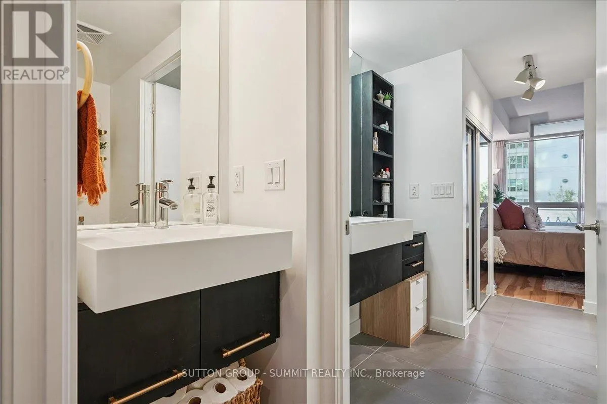515 - 38 DAN LECKIE WAY