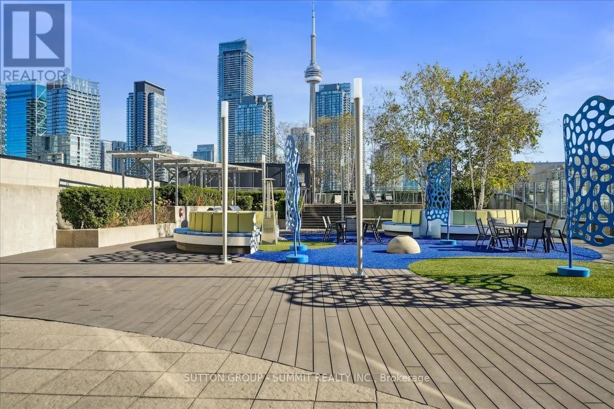 515 - 38 DAN LECKIE WAY