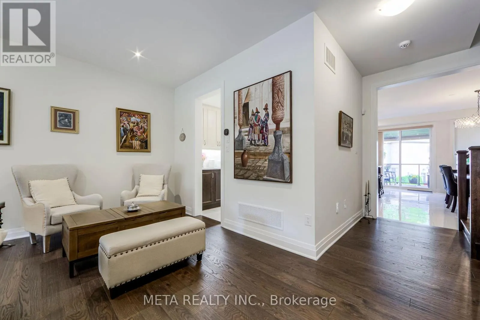 23 HOLLYHOCK COURT