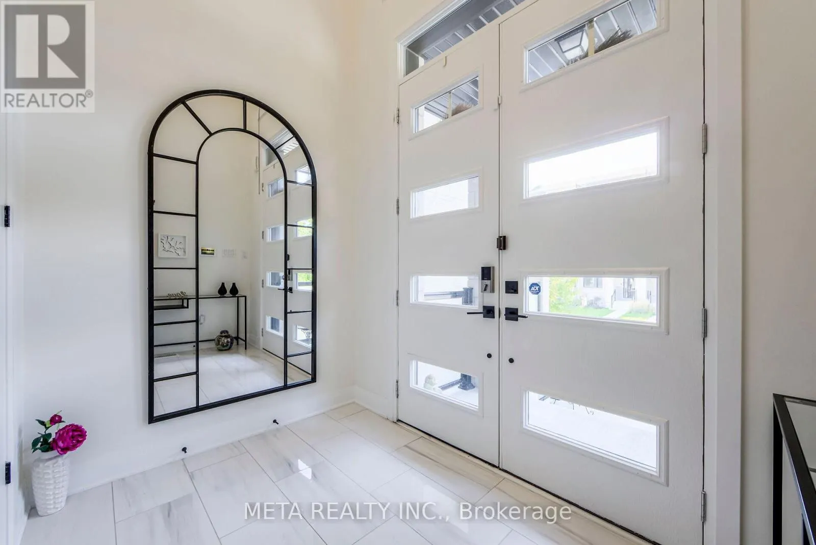 23 HOLLYHOCK COURT