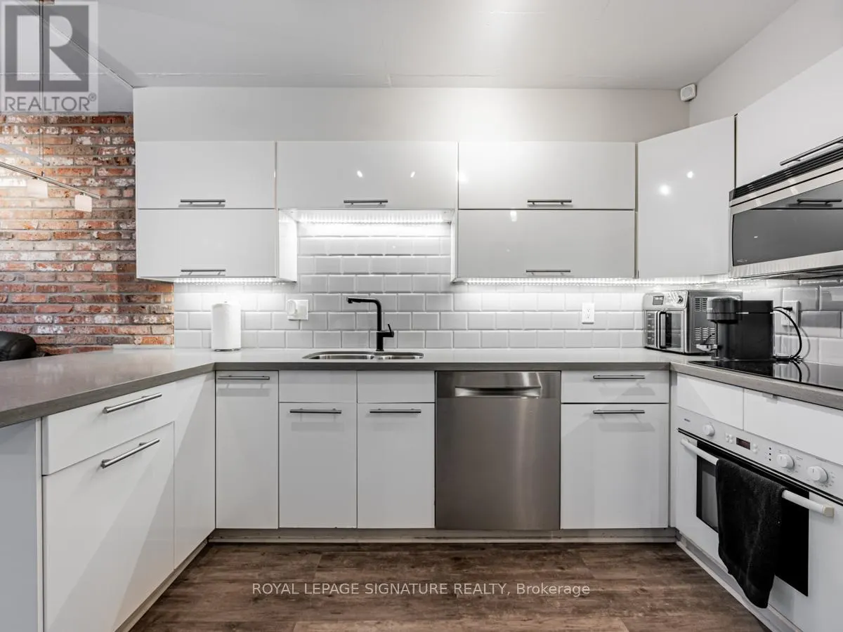 615 - 1029 KING STREET W