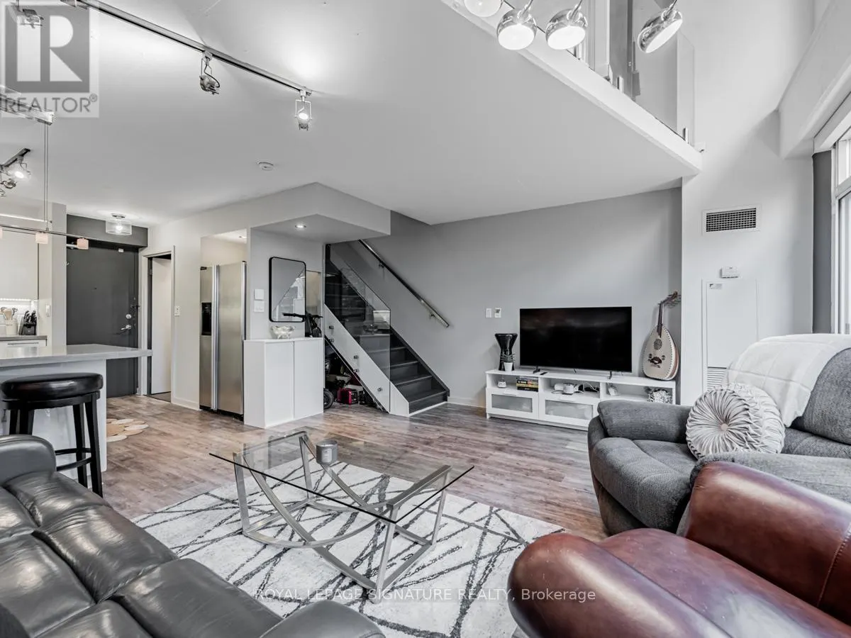 615 - 1029 KING STREET W