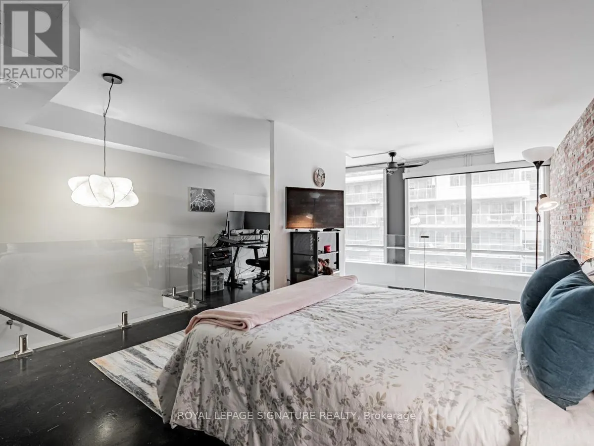 615 - 1029 KING STREET W