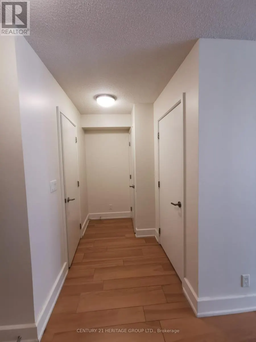 510 - 676 SHEPPARD AVENUE E