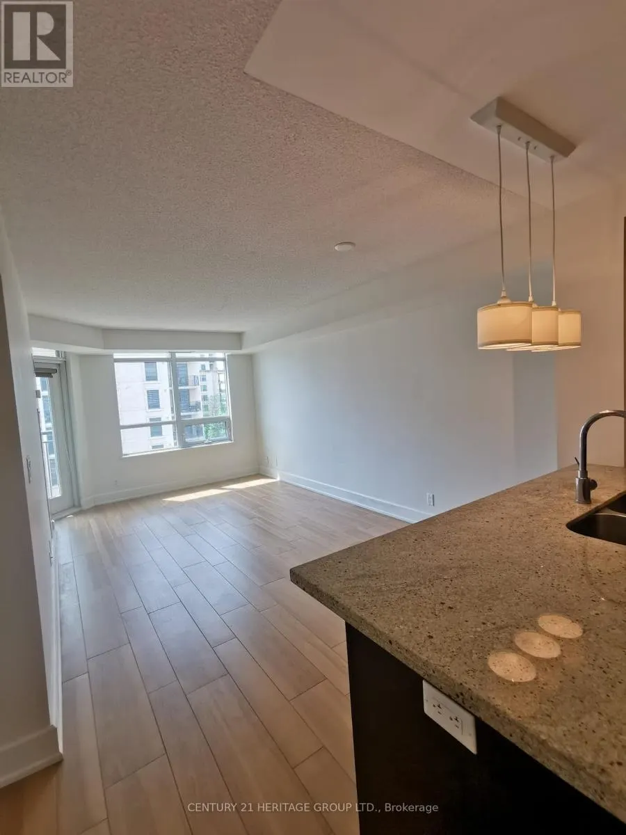 510 - 676 SHEPPARD AVENUE E