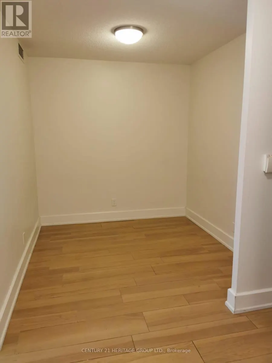 510 - 676 SHEPPARD AVENUE E