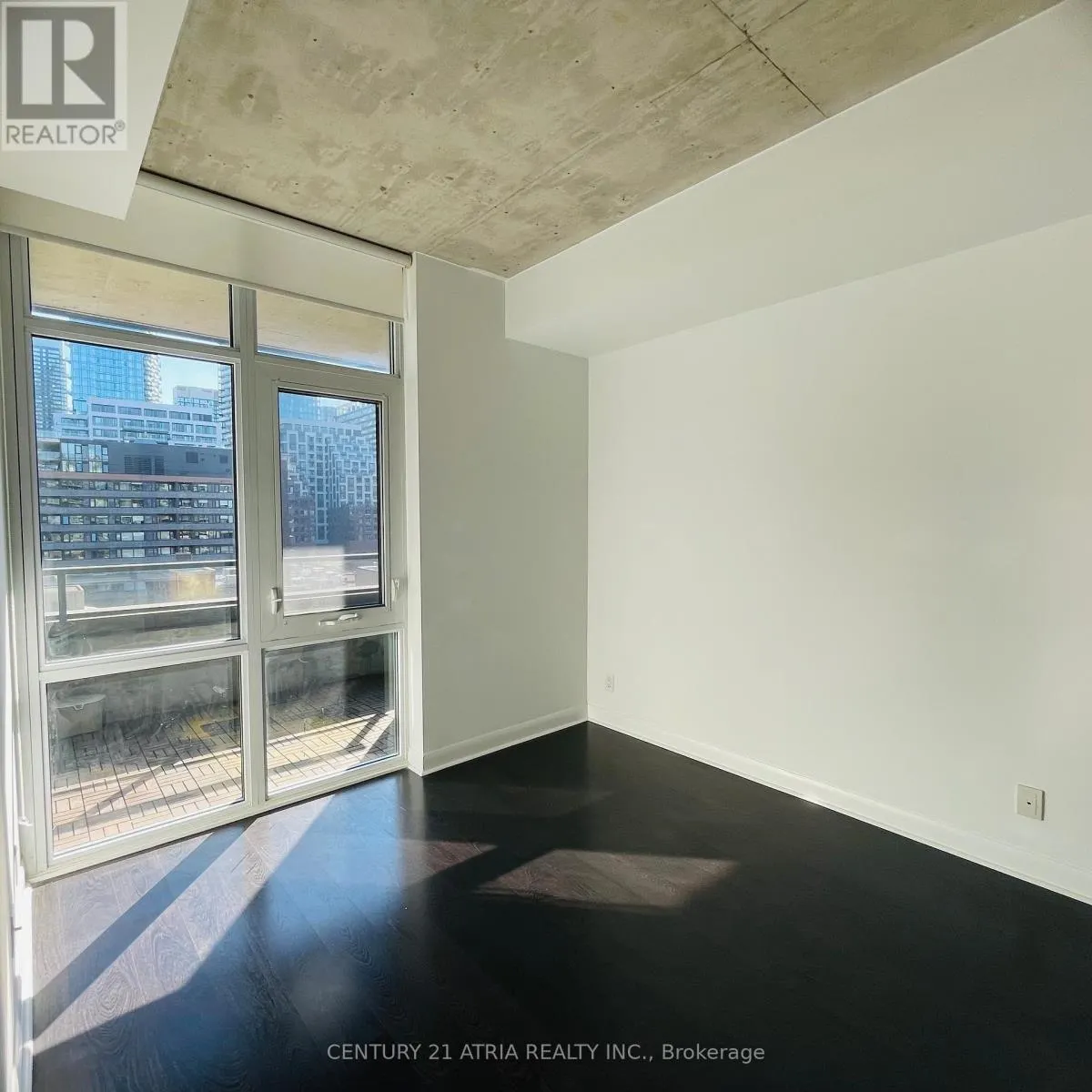 706 - 478 KING STREET W