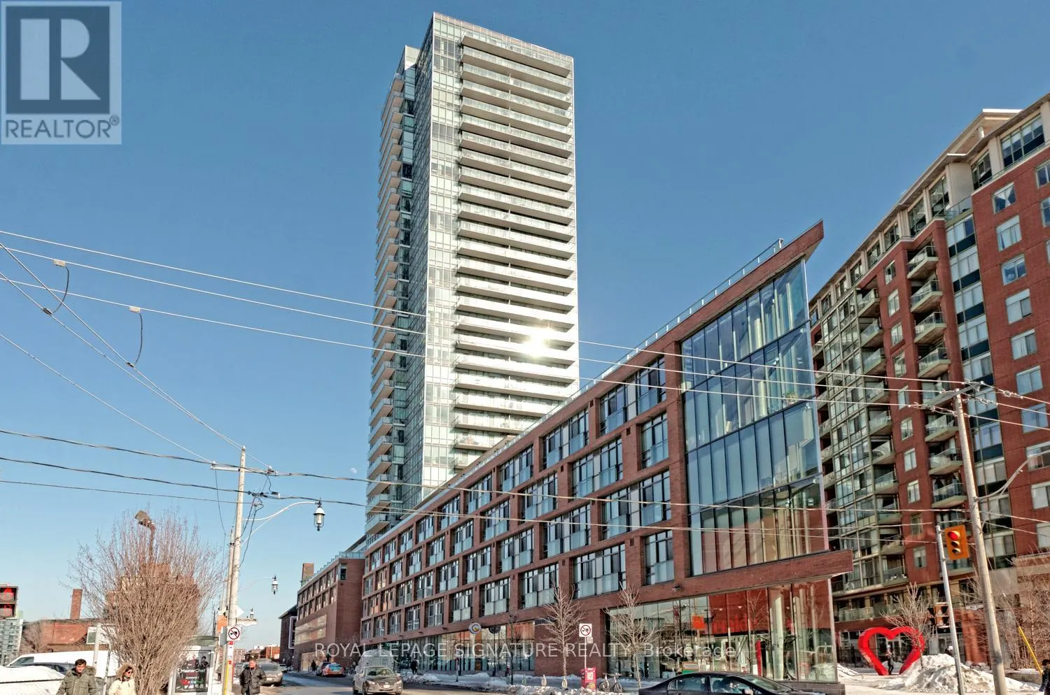 2504 - 33 MILL STREET