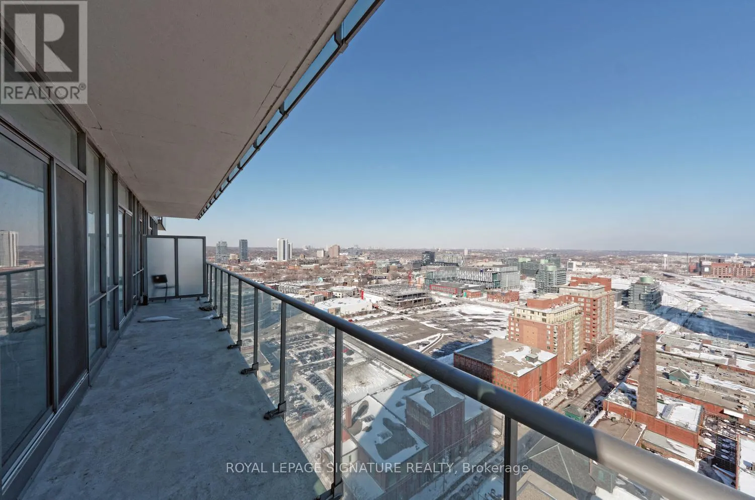2504 - 33 MILL STREET