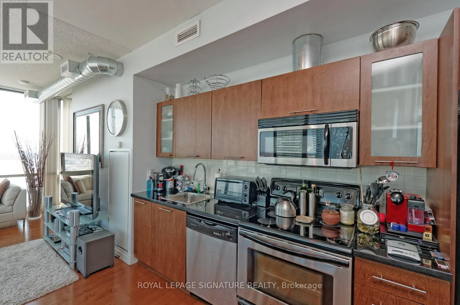 2504 - 33 MILL STREET