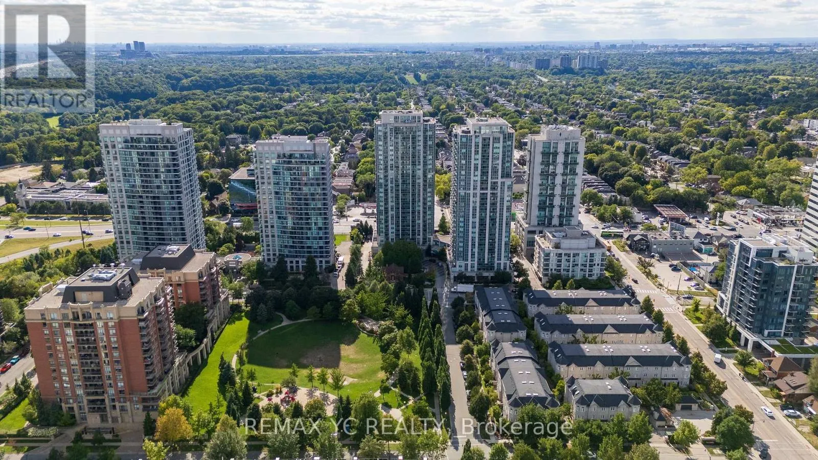 2612 - 16 HARRISON GARDEN BOULEVARD