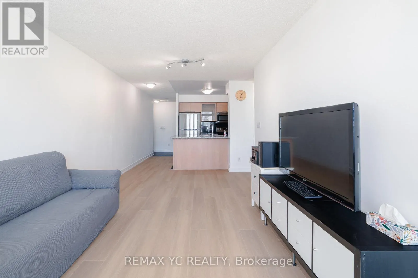 2612 - 16 HARRISON GARDEN BOULEVARD