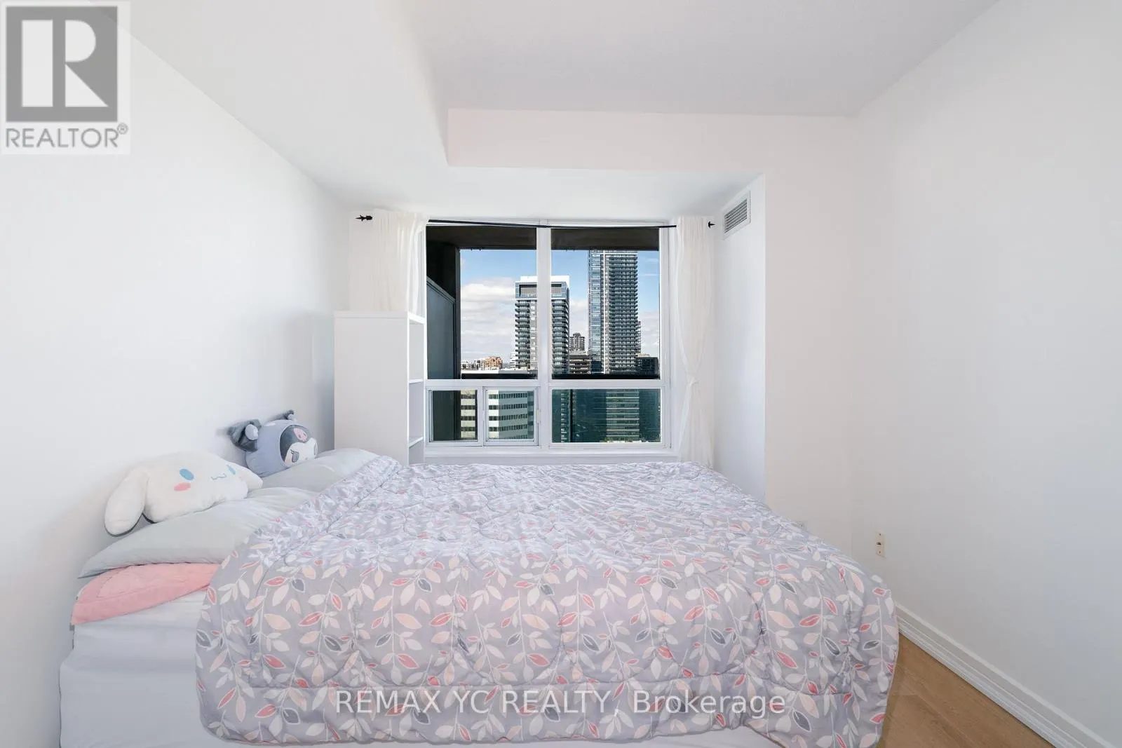 2612 - 16 HARRISON GARDEN BOULEVARD