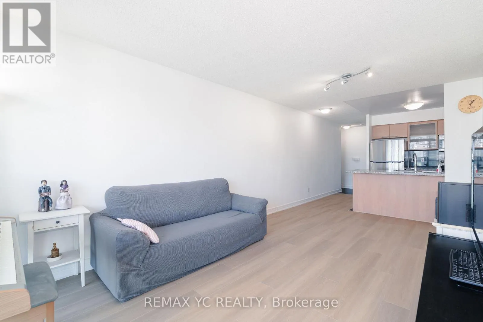 2612 - 16 HARRISON GARDEN BOULEVARD