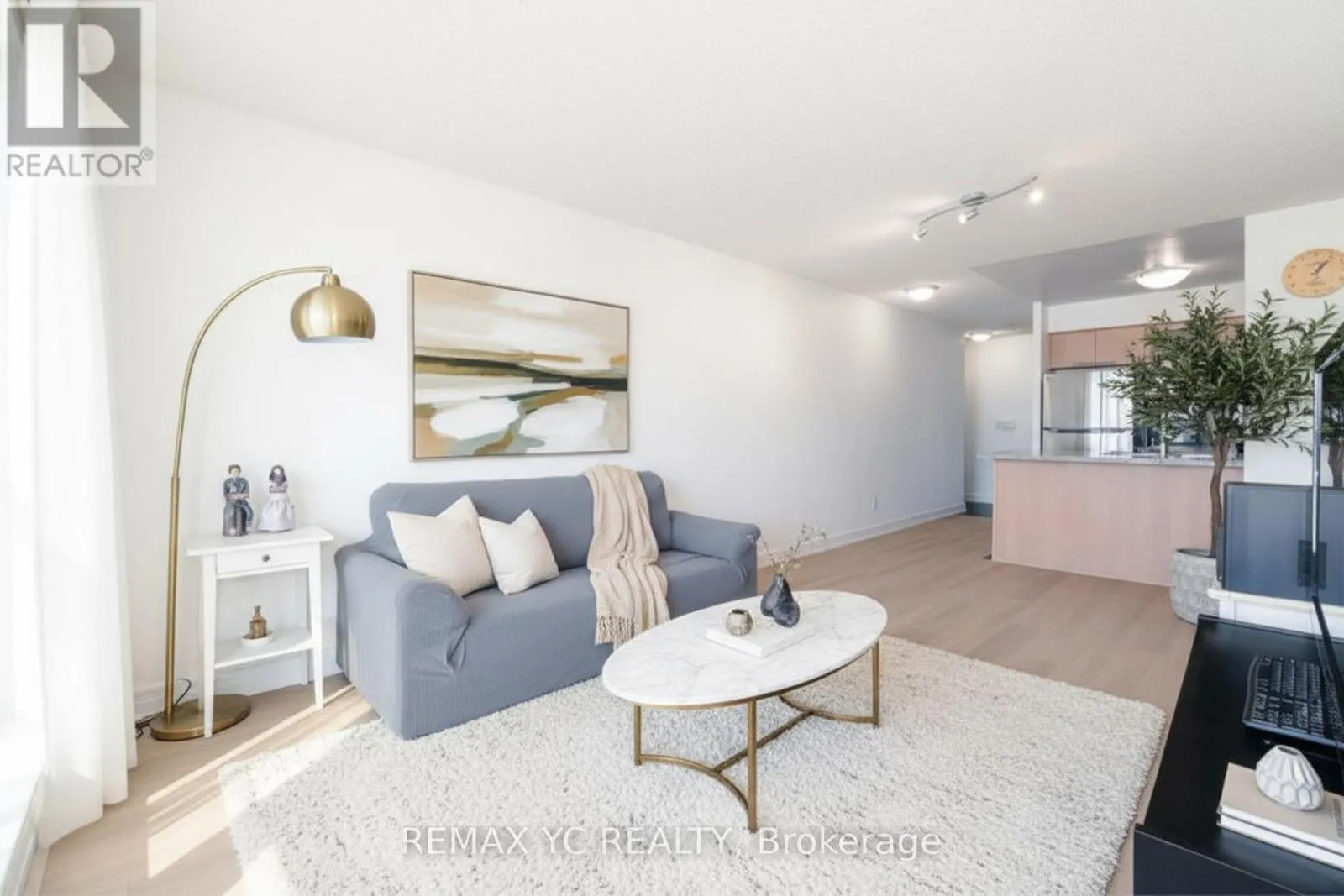 2612 - 16 HARRISON GARDEN BOULEVARD