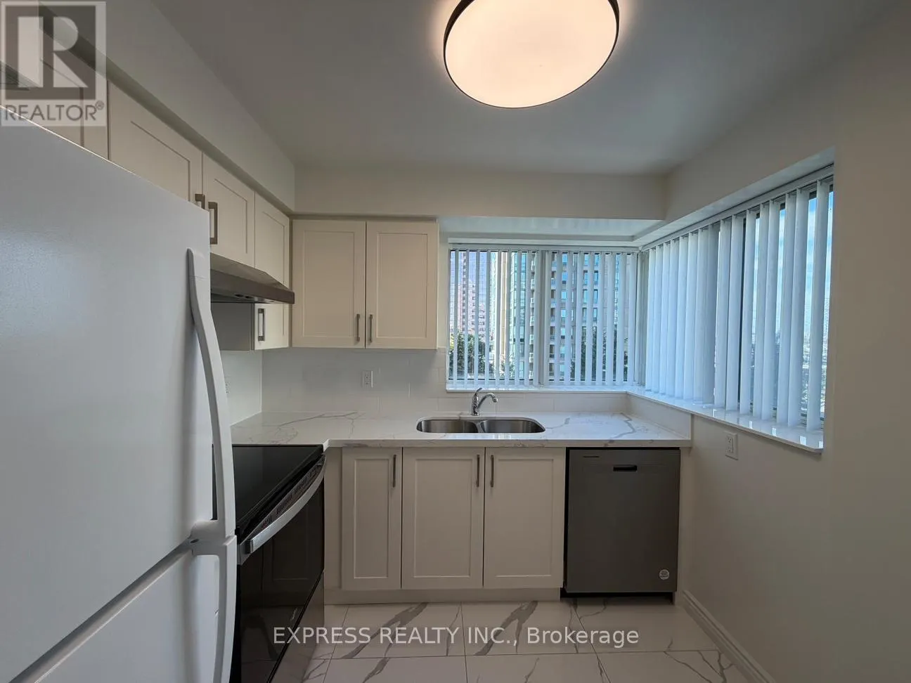 503 - 29 PEMBERTON AVENUE