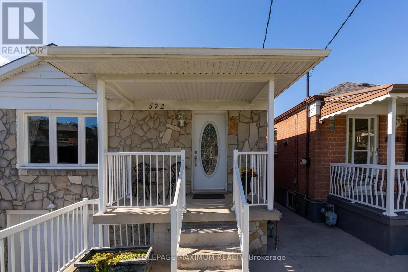 572 NORTHCLIFFE BOULEVARD