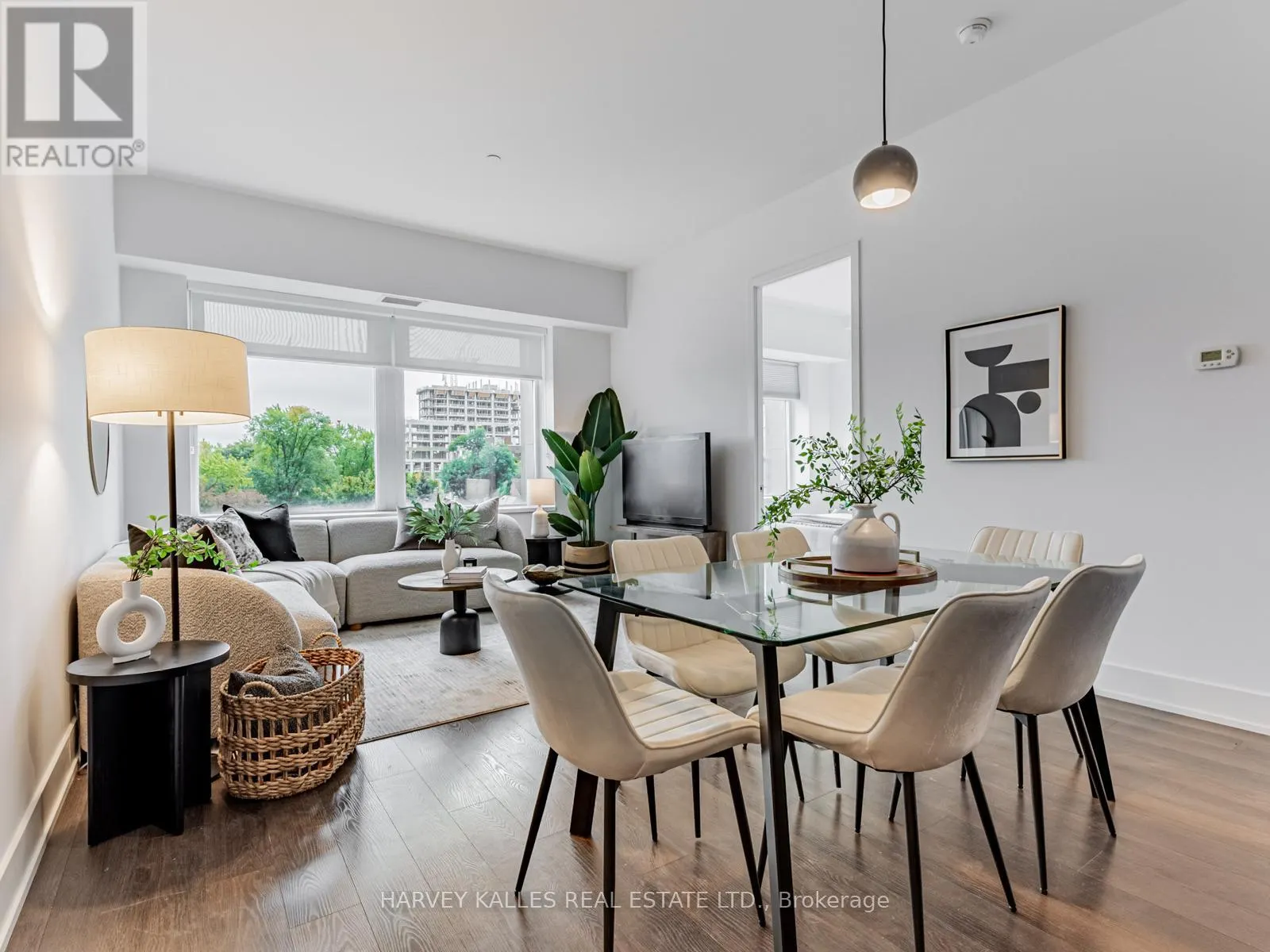419 - 111 ST CLAIR AVENUE W