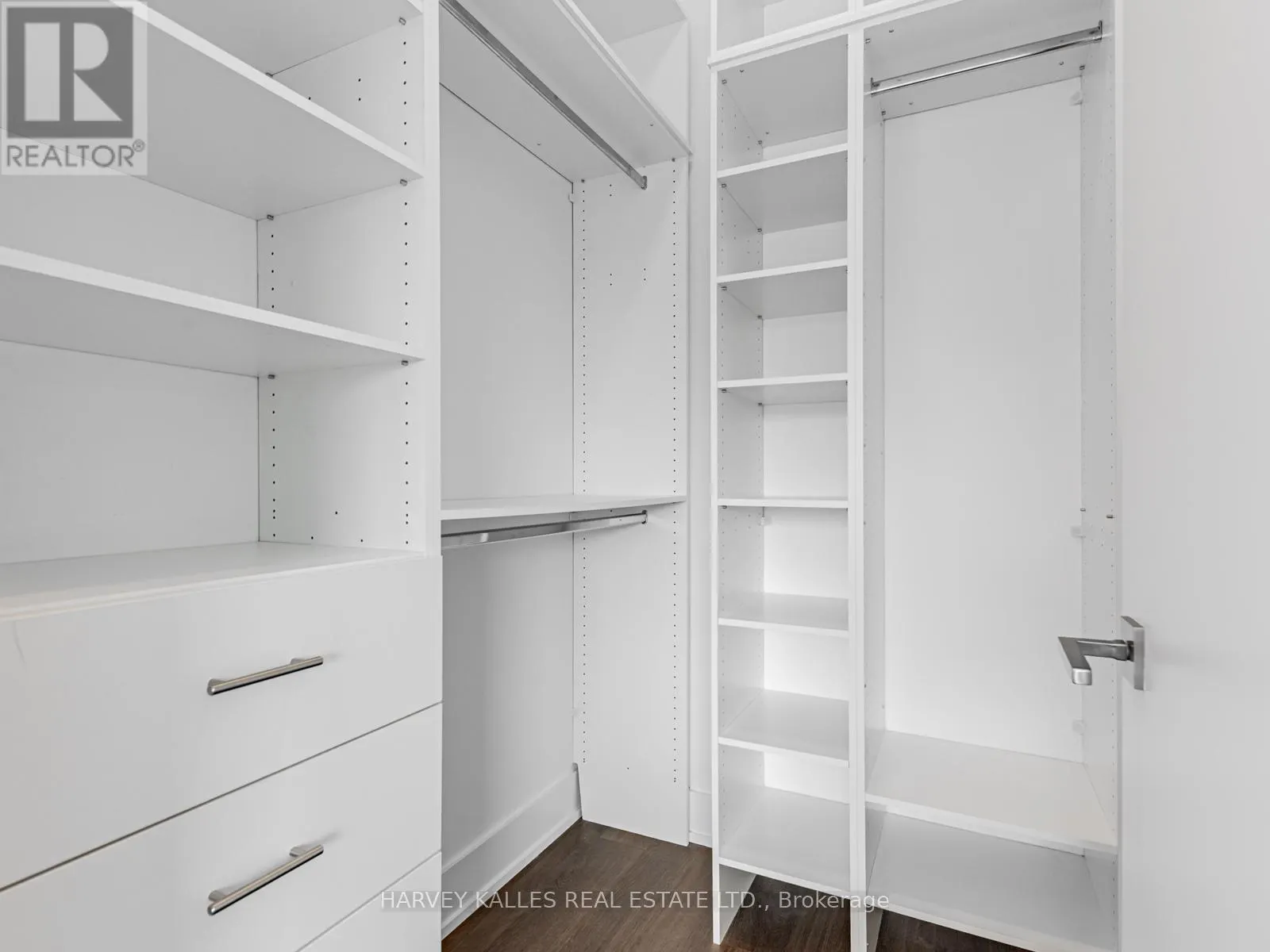 419 - 111 ST CLAIR AVENUE W