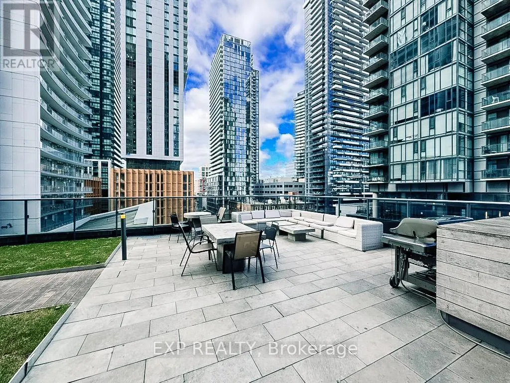 2410 - 295 ADELAIDE STREET W