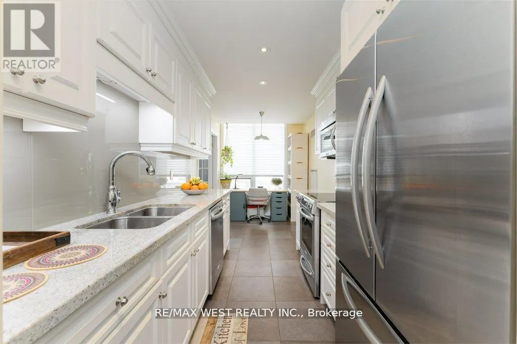 407 - 15 REAN DRIVE