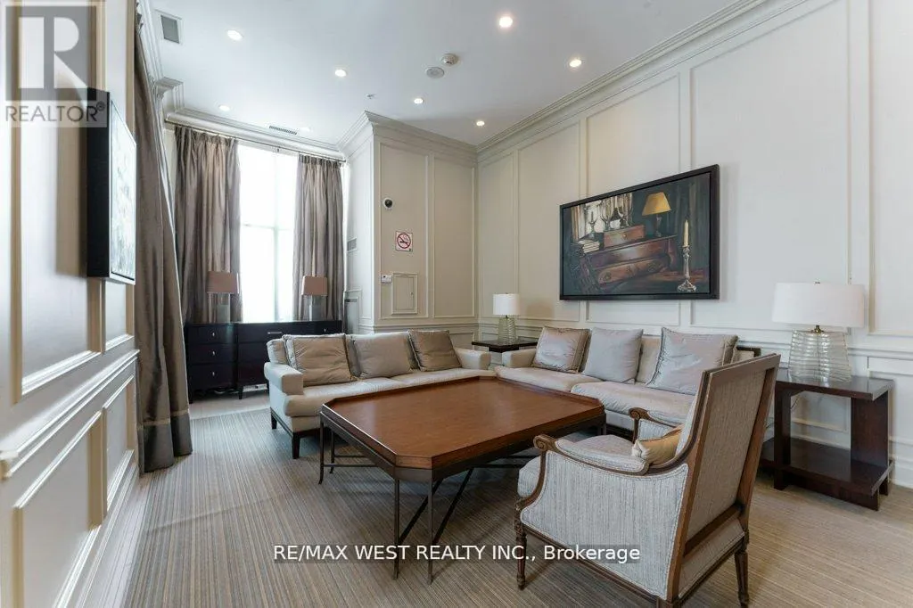 407 - 15 REAN DRIVE