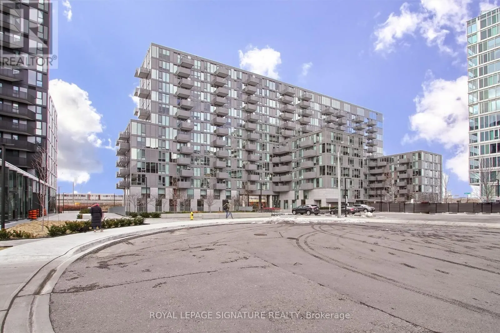 810 - 38 MONTE KWINTER COURT