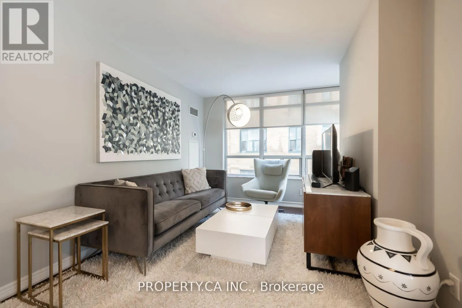 202 - 60 ST CLAIR AVENUE W