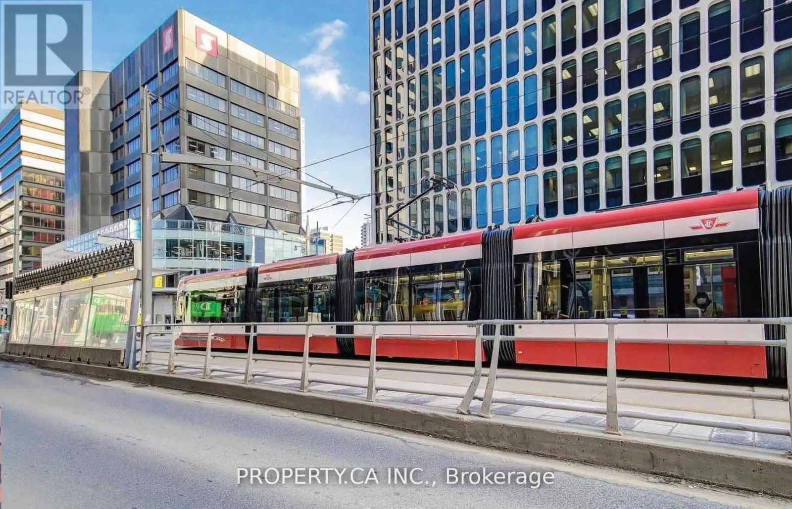 202 - 60 ST CLAIR AVENUE W