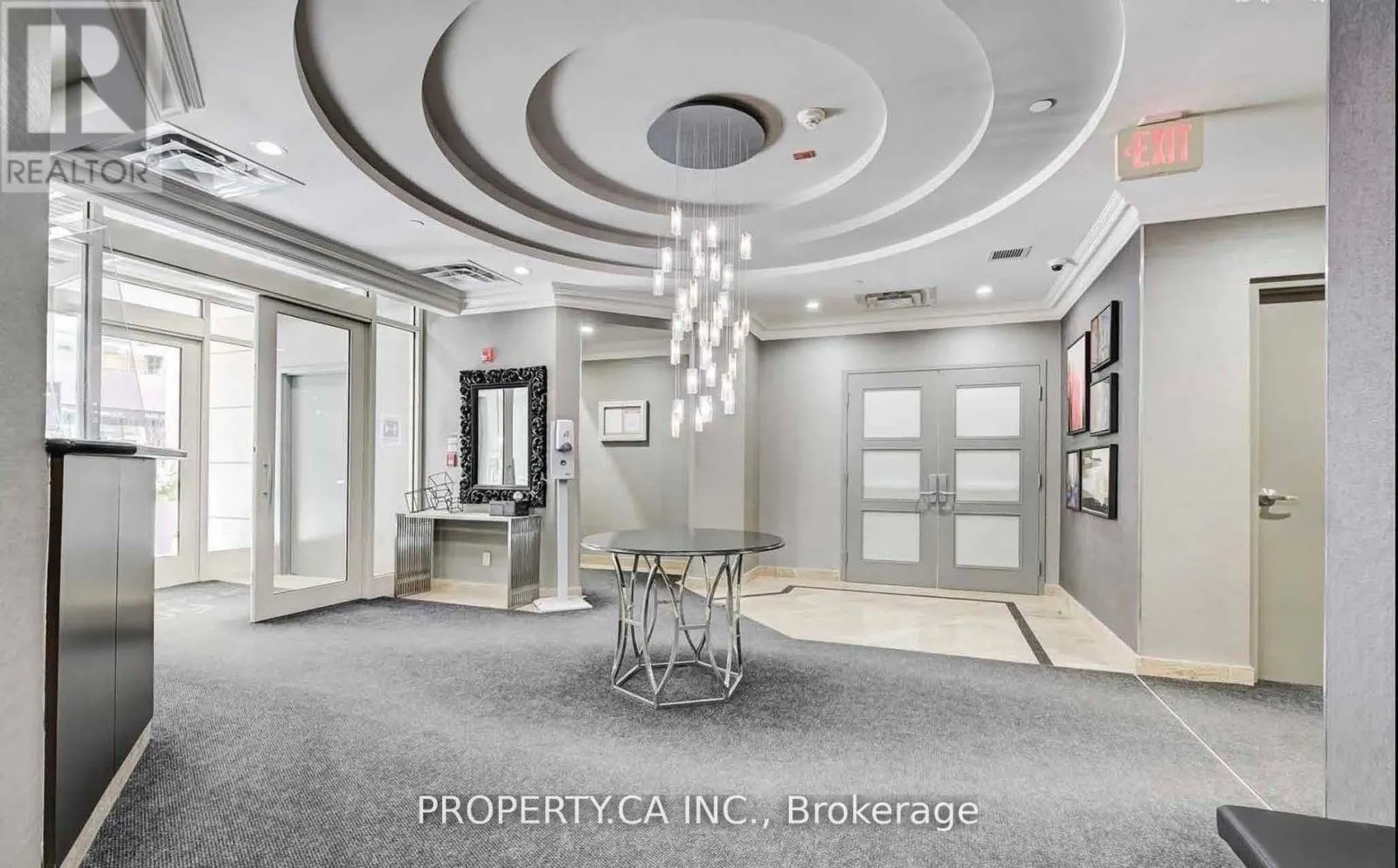 202 - 60 ST CLAIR AVENUE W