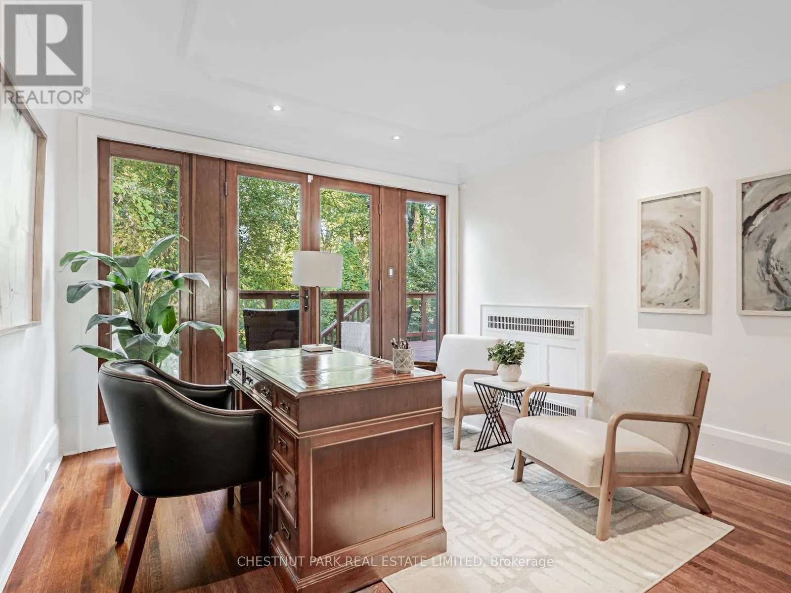 21 CORTLEIGH BOULEVARD