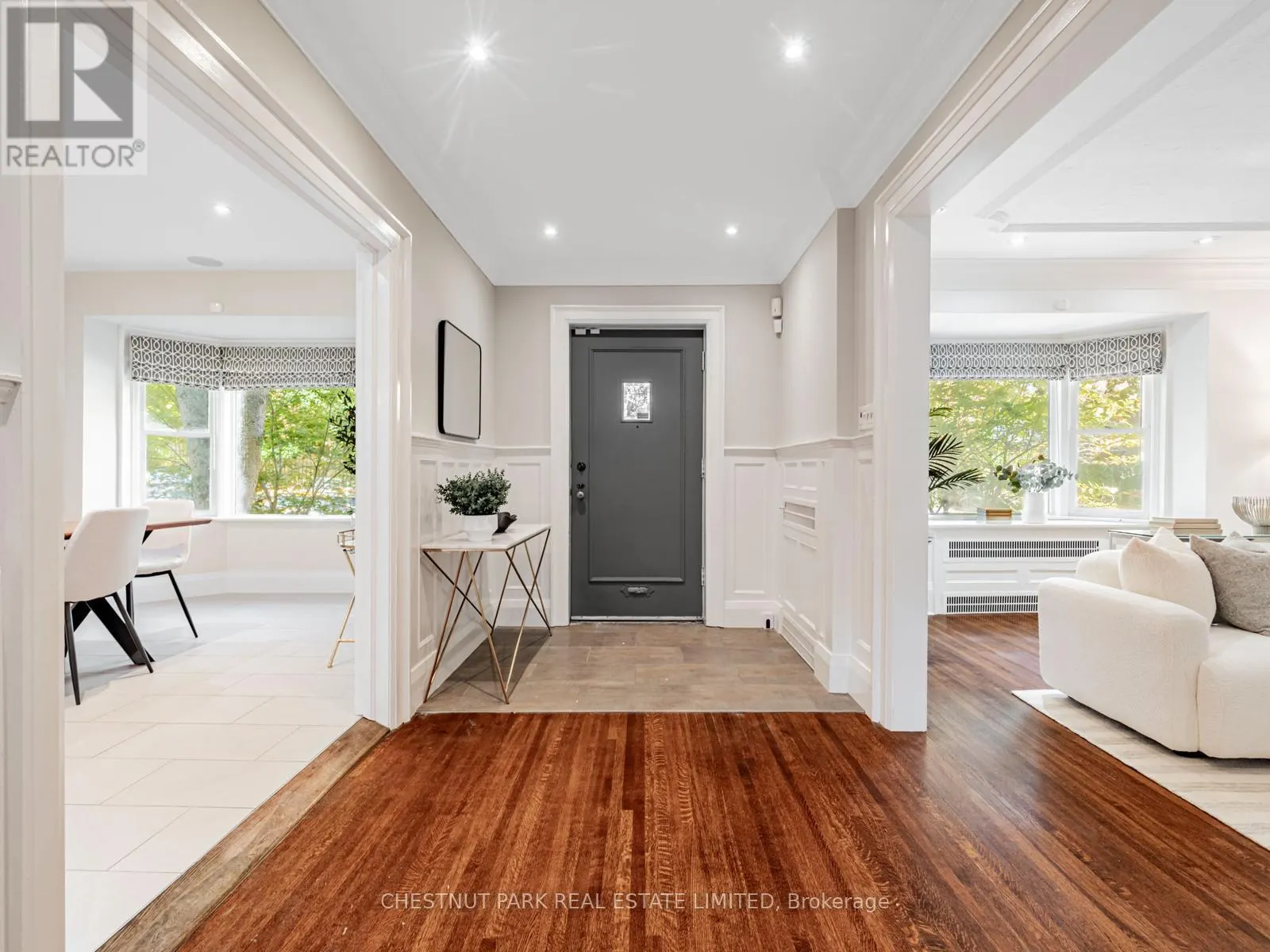 21 CORTLEIGH BOULEVARD