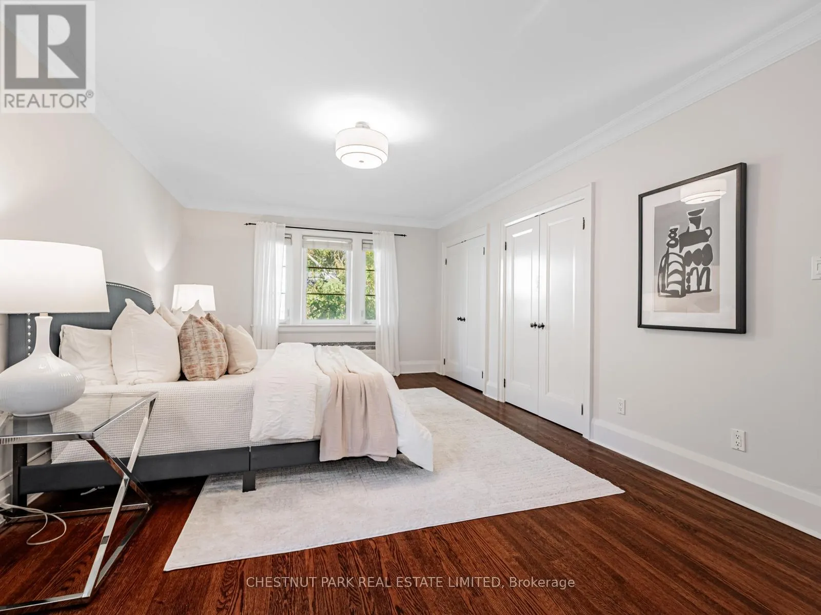 21 CORTLEIGH BOULEVARD
