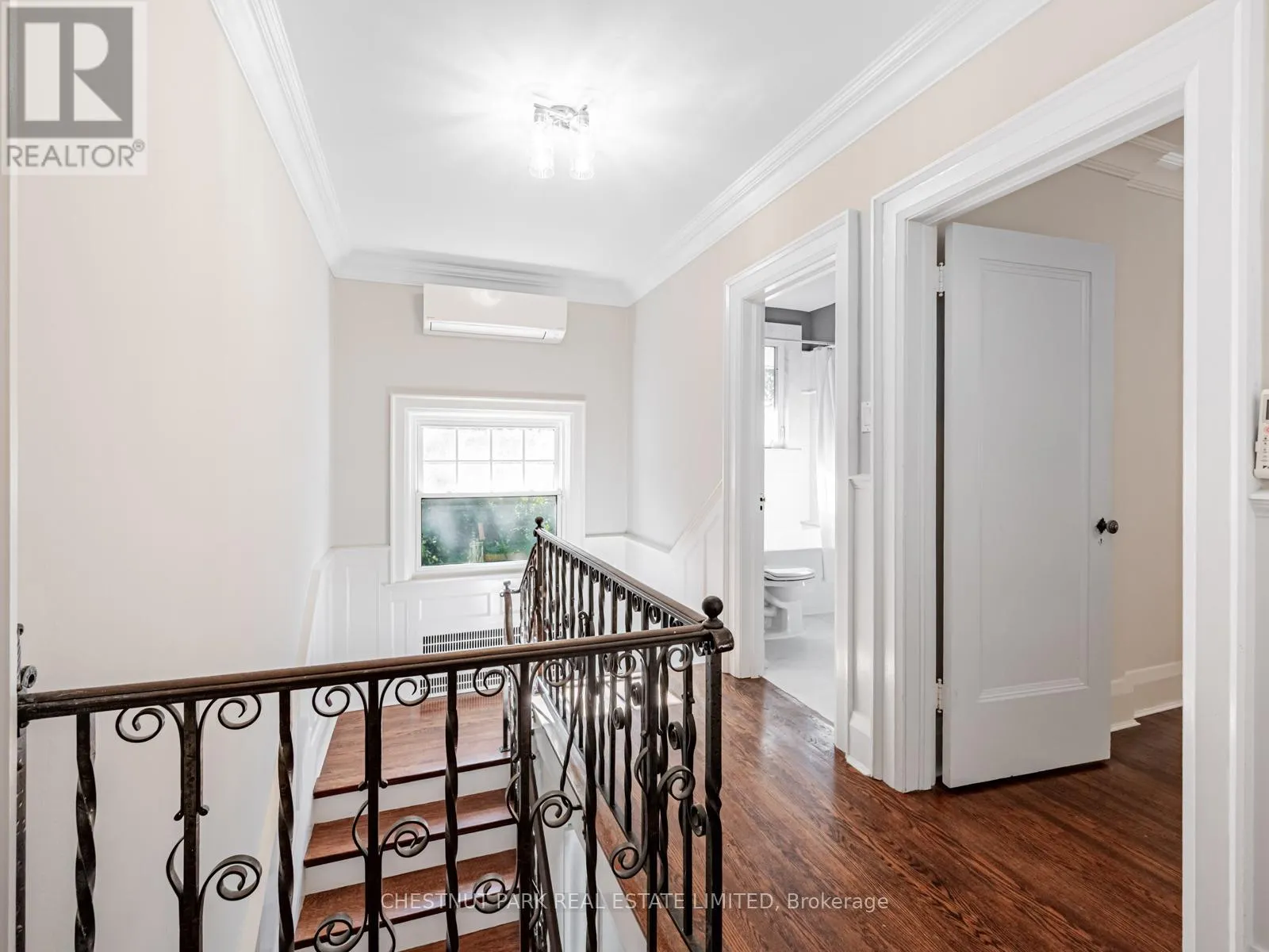 21 CORTLEIGH BOULEVARD