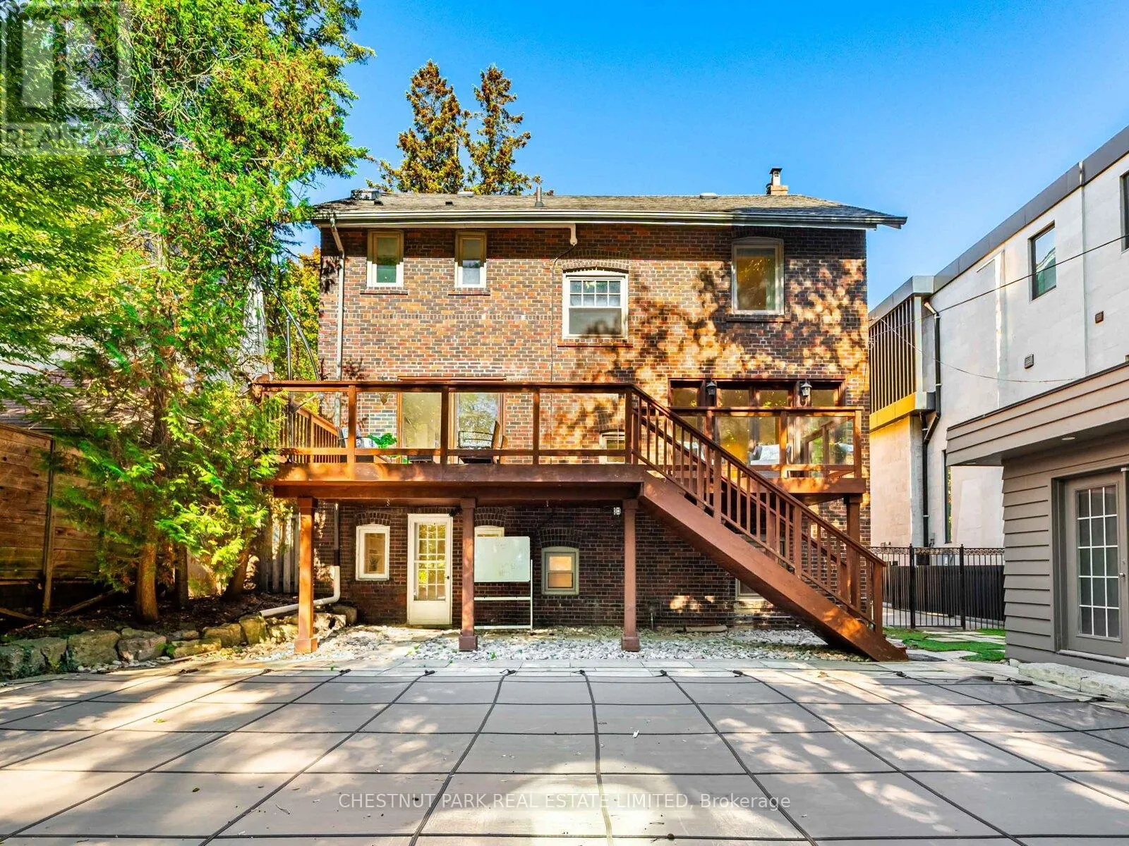 21 CORTLEIGH BOULEVARD