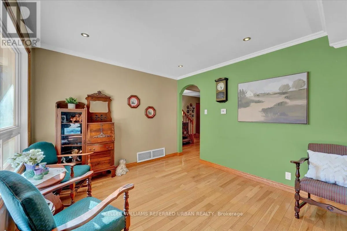 116 BURNETT AVENUE