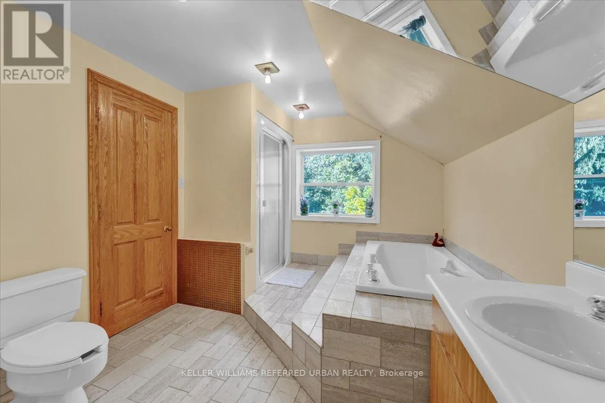 116 BURNETT AVENUE