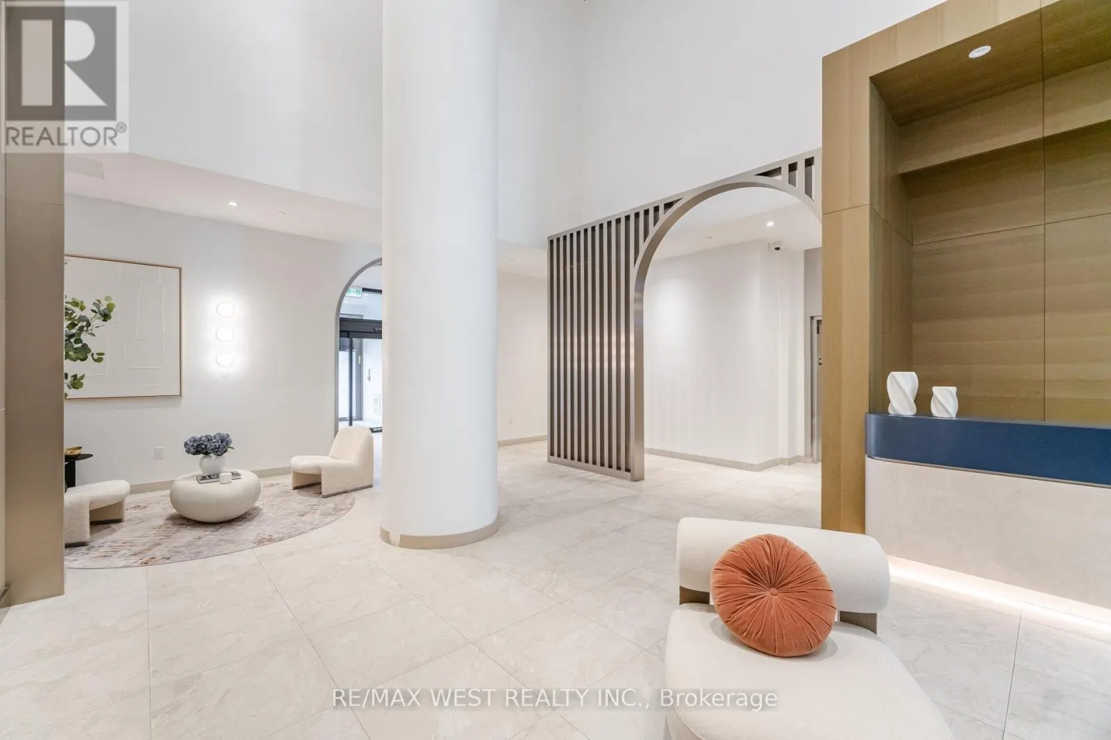 1113 - 181 STERLING ROAD