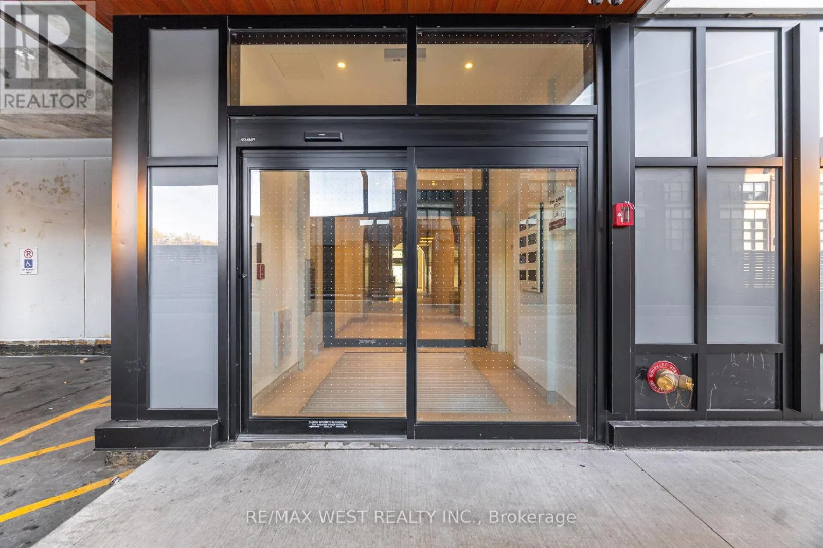 1113 - 181 STERLING ROAD
