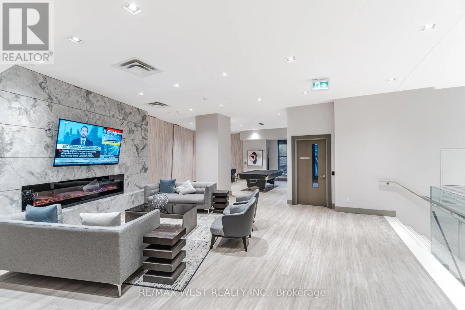 1113 - 181 STERLING ROAD