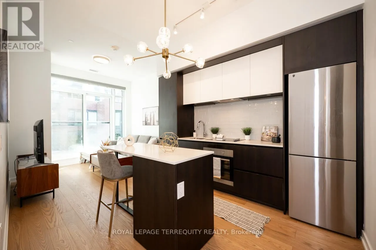 306 - 34 TUBMAN AVENUE
