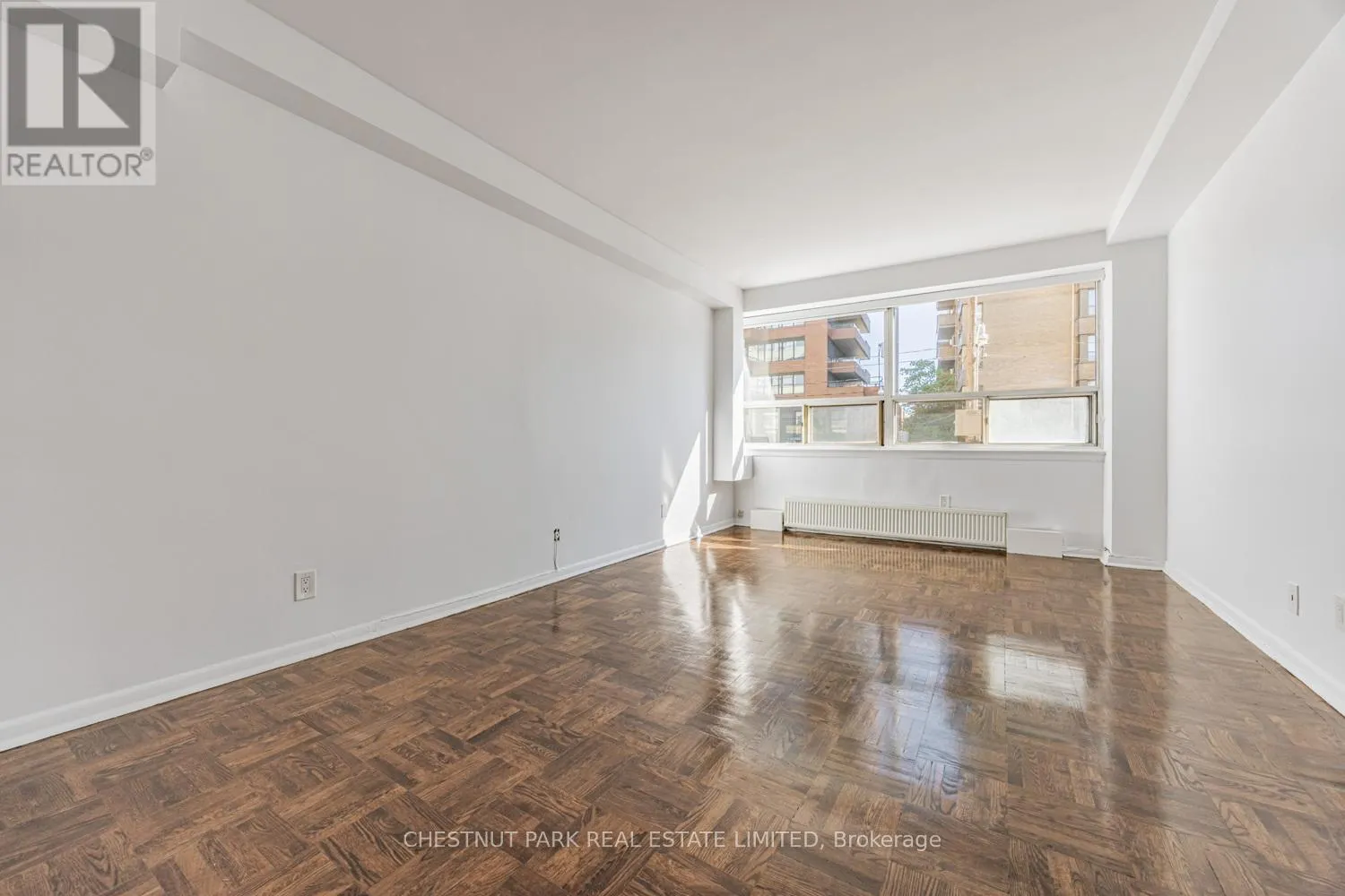 105 - 2500 BATHURST STREET