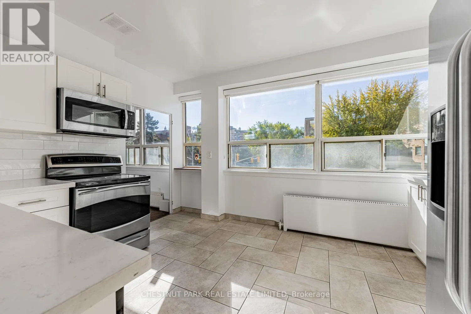 105 - 2500 BATHURST STREET