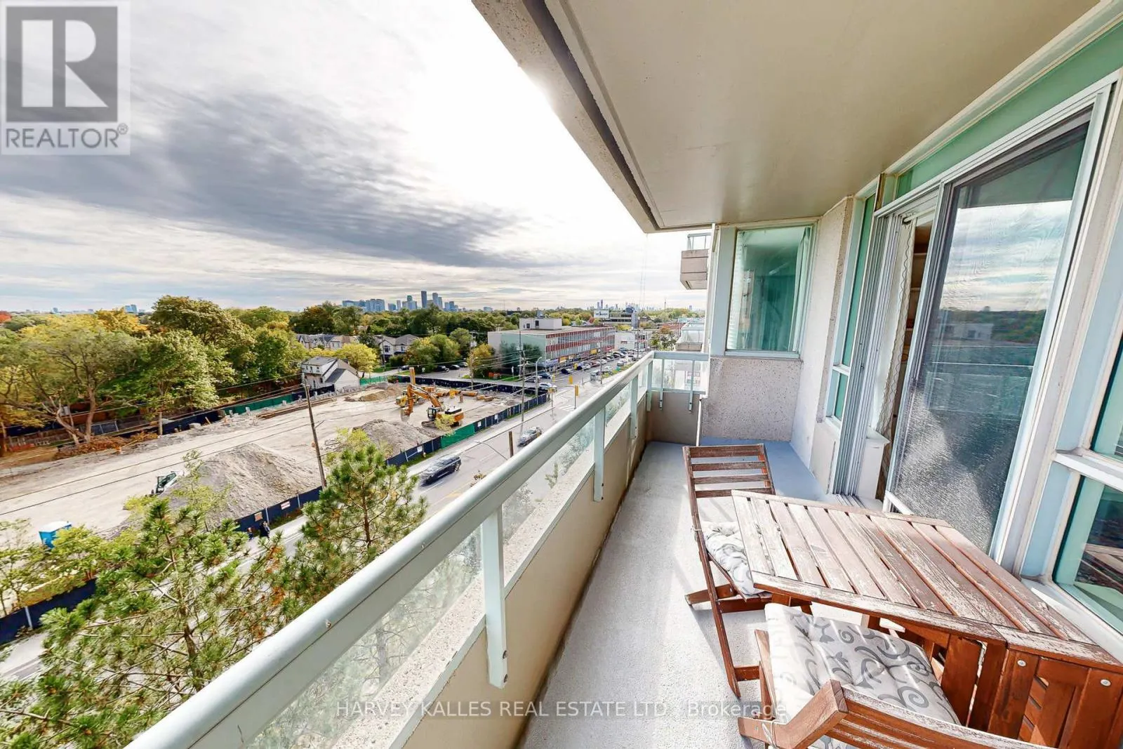 710 - 2 COVINGTON ROAD