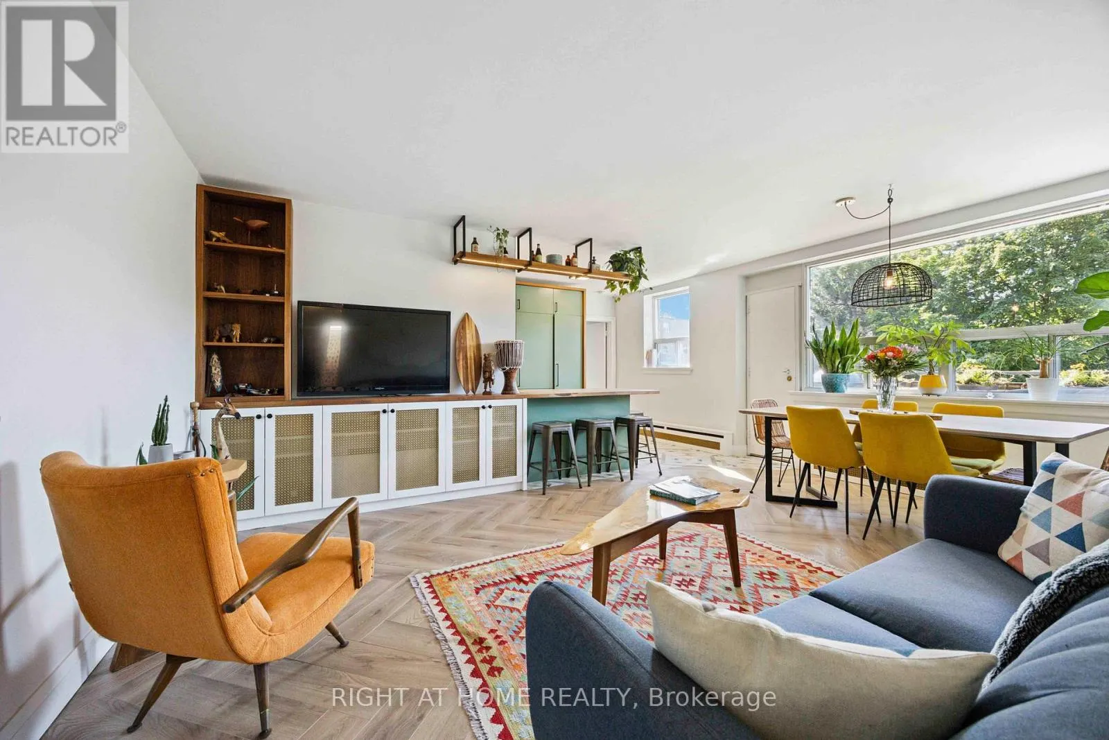 103 - 57 NEPTUNE DRIVE