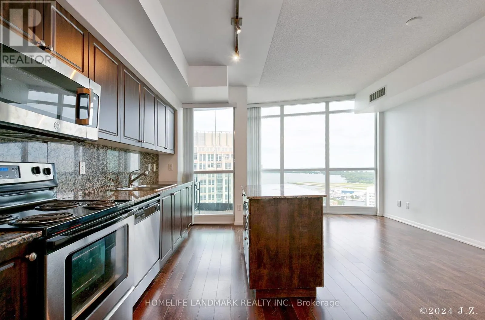 3603 - 215 FORT YORK BOULEVARD