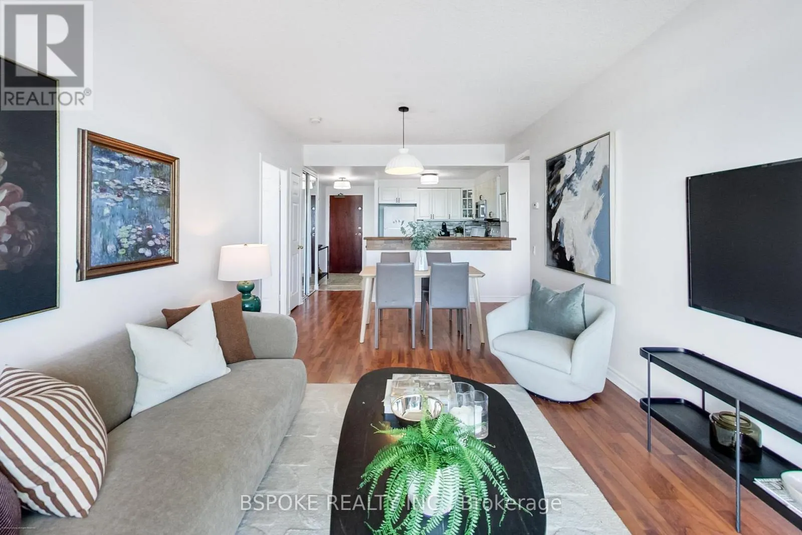 1412 - 8 COVINGTON ROAD