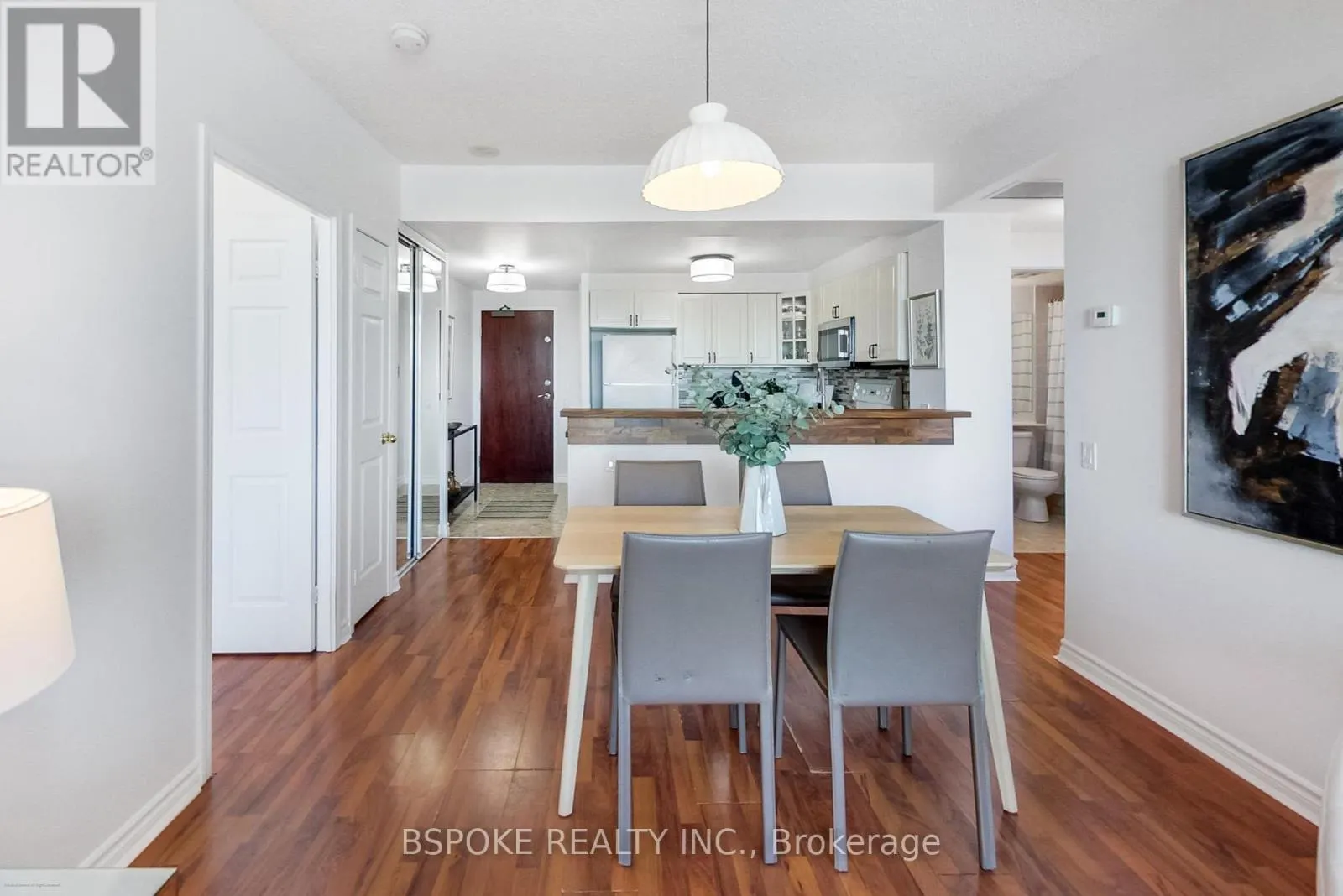 1412 - 8 COVINGTON ROAD