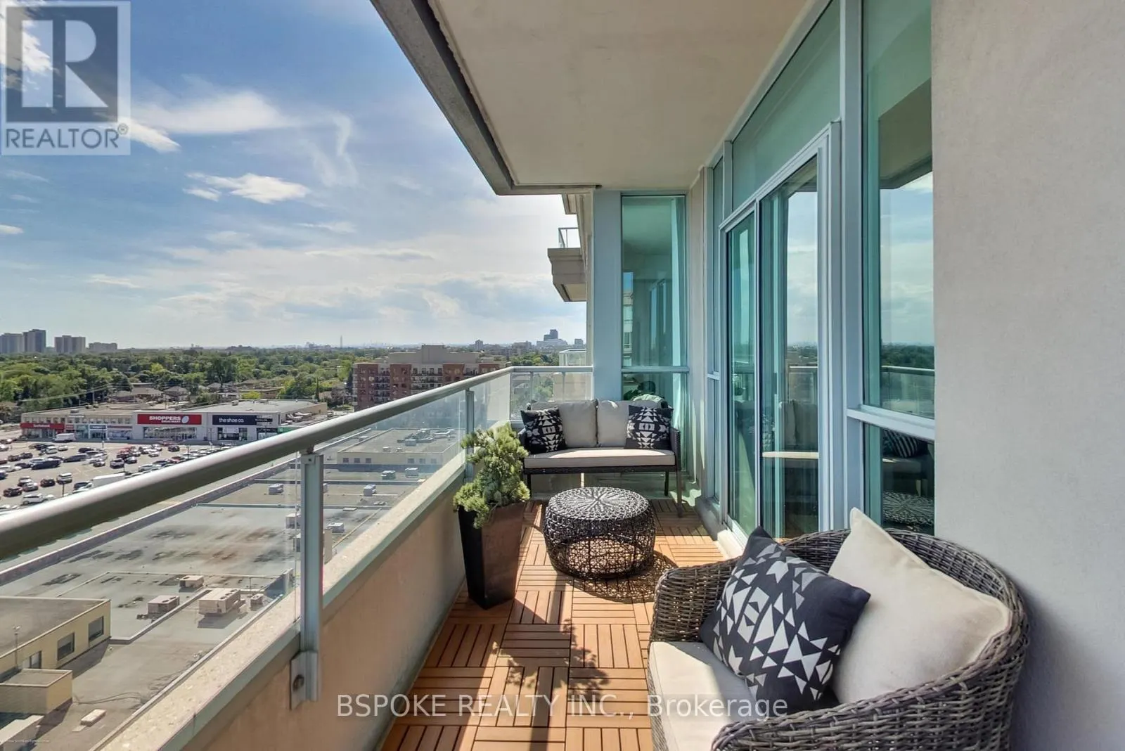 1412 - 8 COVINGTON ROAD